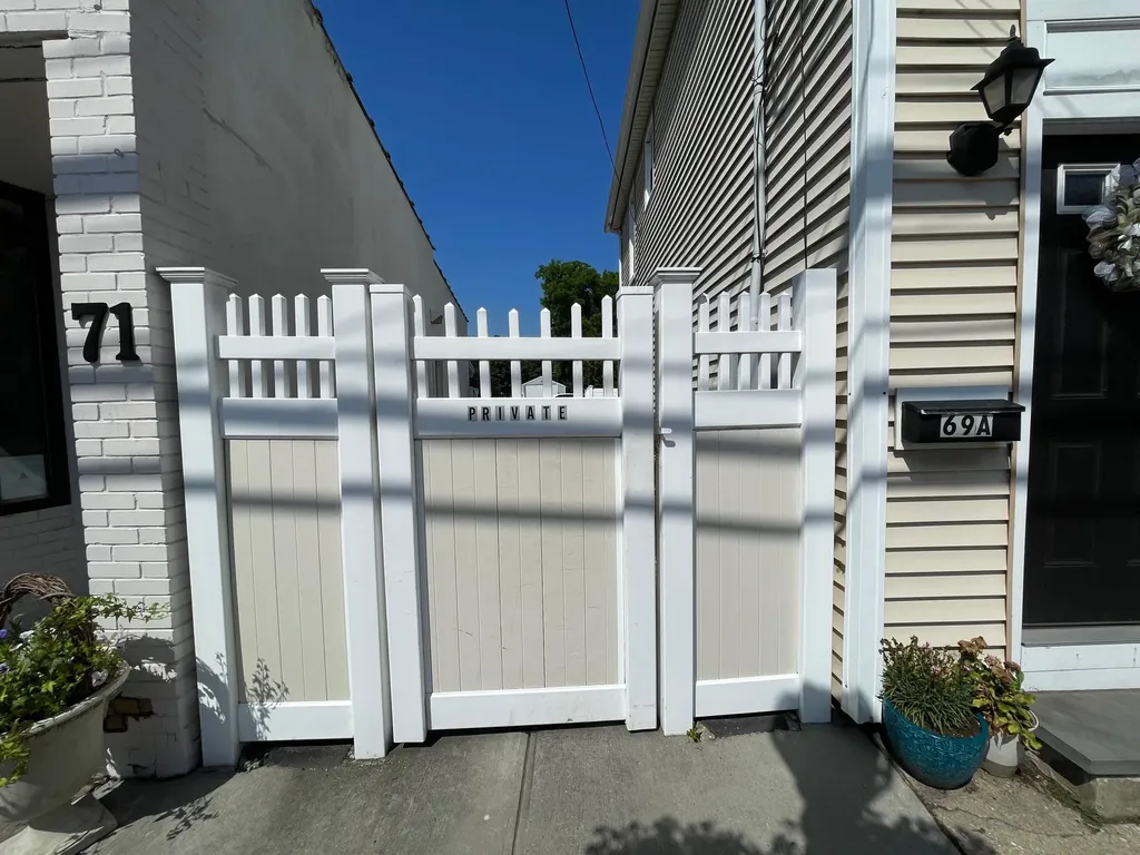 69 Broadway Greenlawn NY 11740