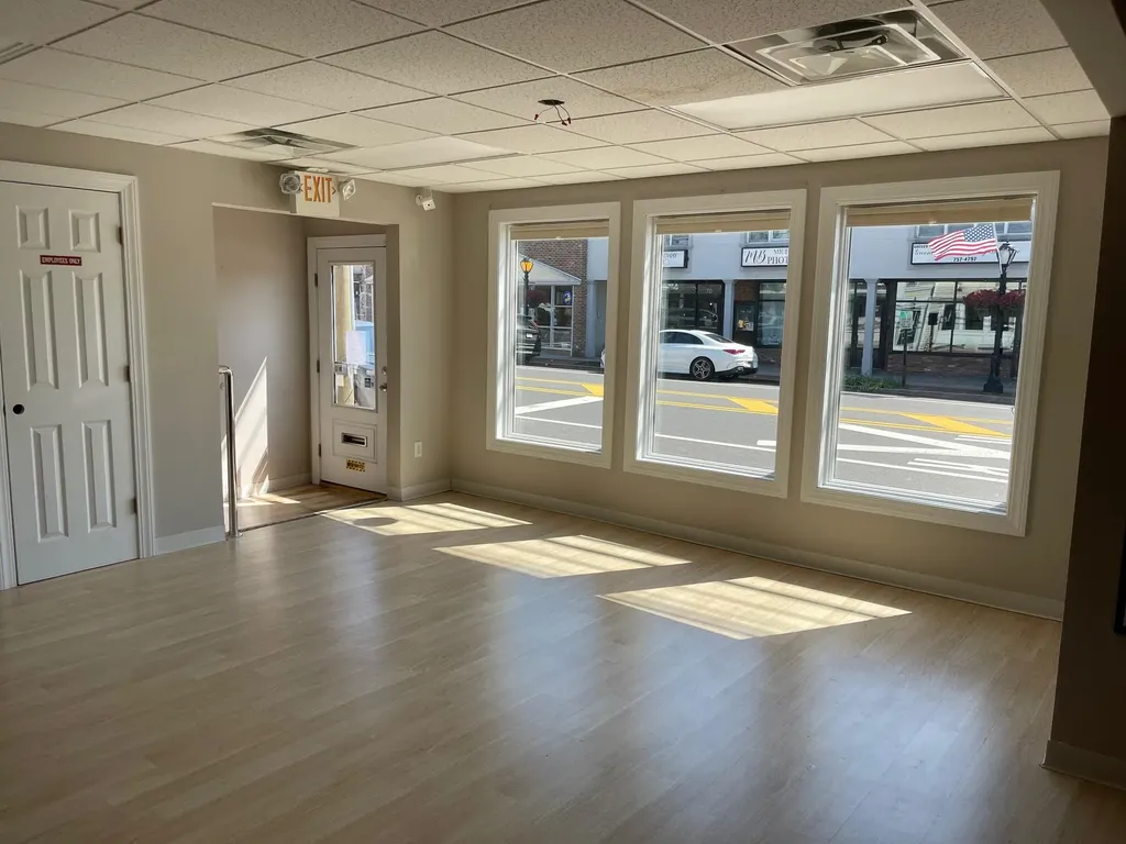 69 Broadway Greenlawn NY 11740