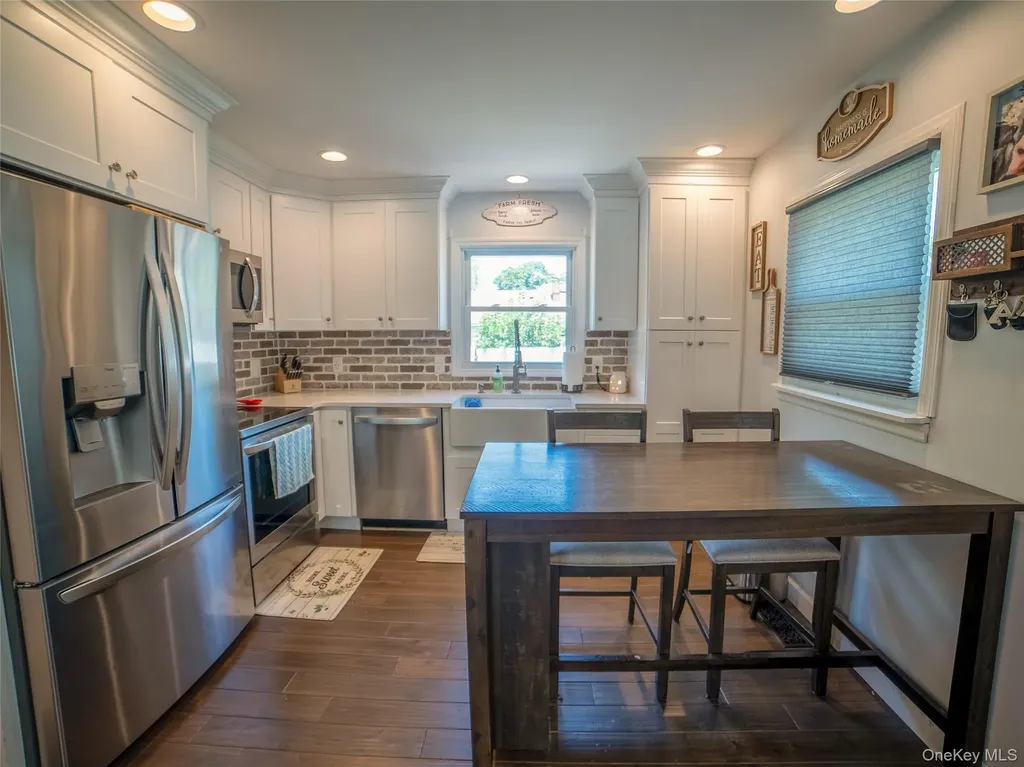 21 Pearl Road Rocky Point NY 11778
