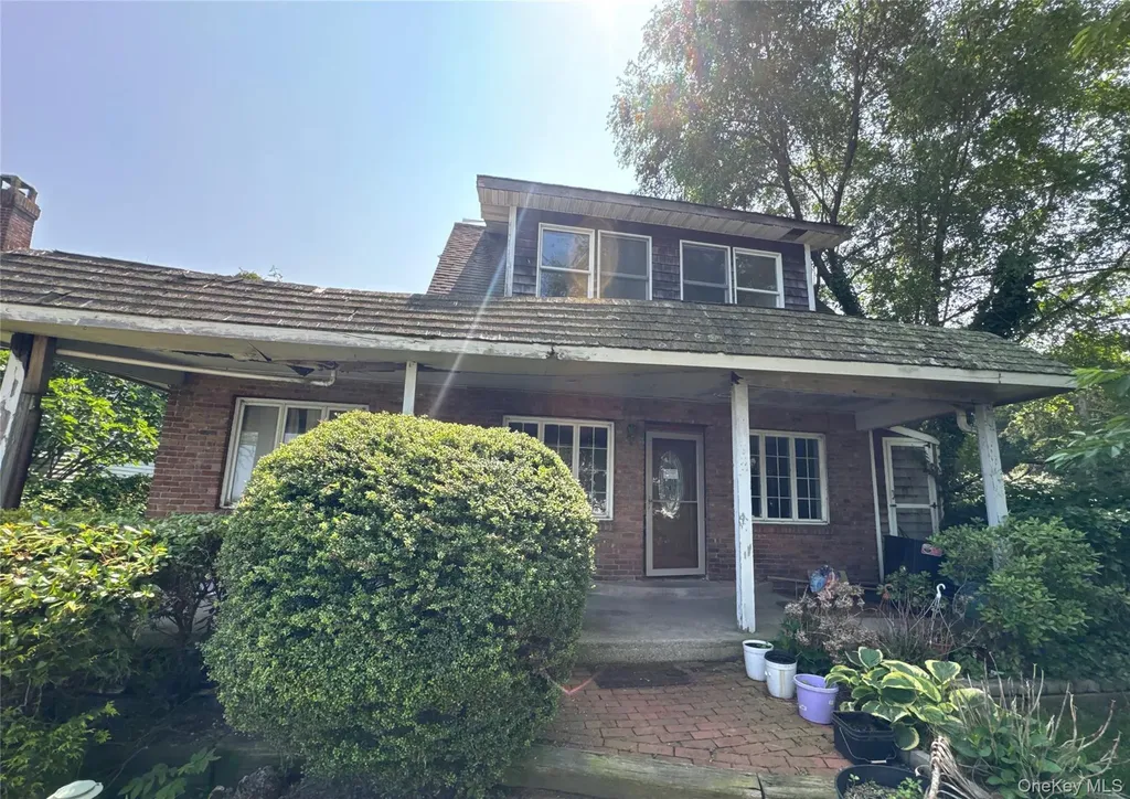 143 Harbor Road Cold Spring Harbor NY 11724