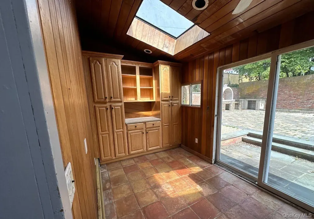 143 Harbor Road Cold Spring Harbor NY 11724