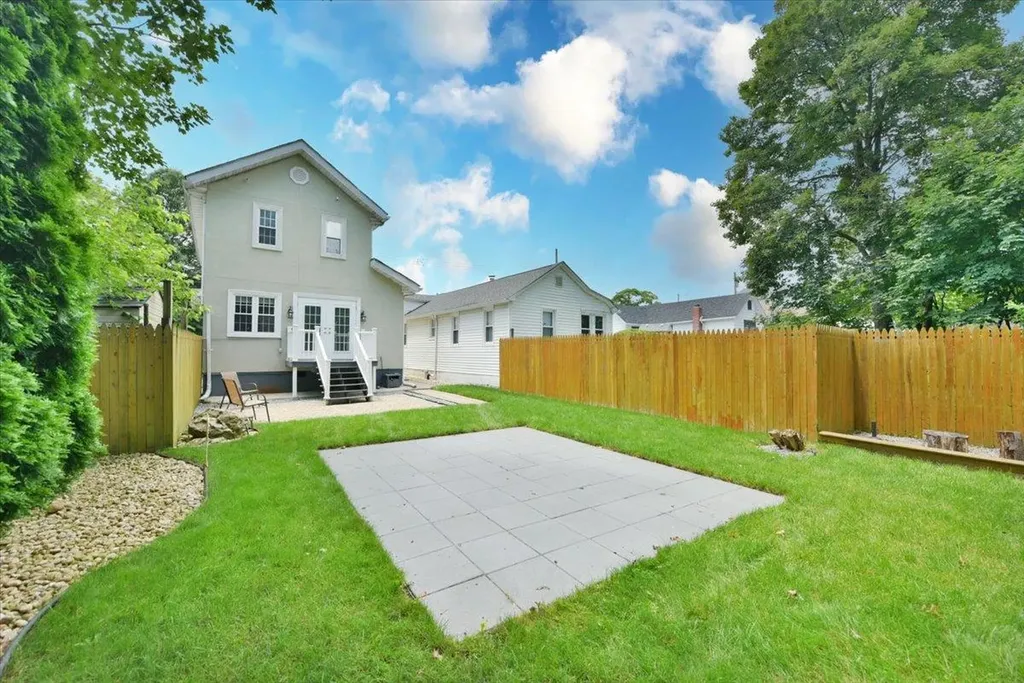 1632 Harding Park Bronx NY 10473