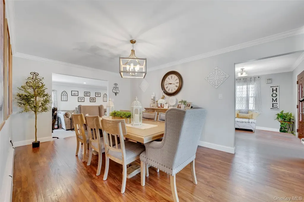 5 Fox Road Middle Island NY 11953