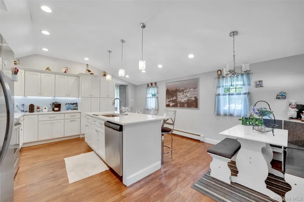 5 Fox Road Middle Island NY 11953