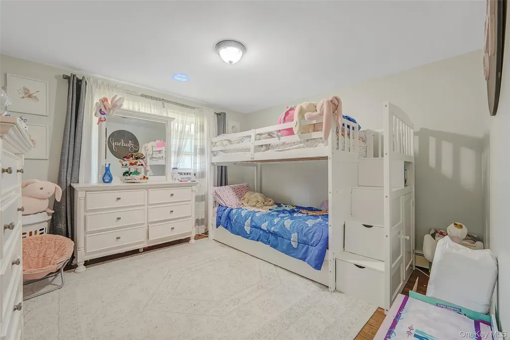 5 Fox Road Middle Island NY 11953