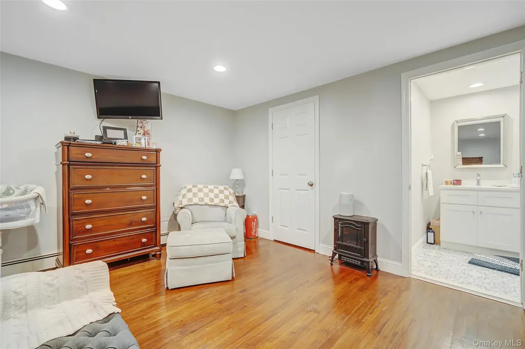 5 Fox Road Middle Island NY 11953