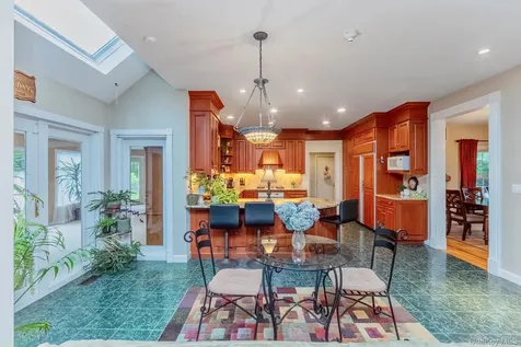 21 Amy Court Kingston NY 12401