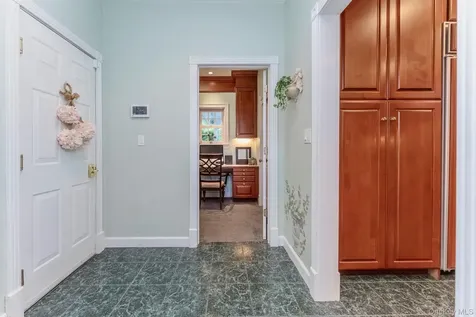 21 Amy Court Kingston NY 12401