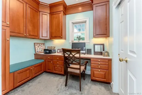 21 Amy Court Kingston NY 12401