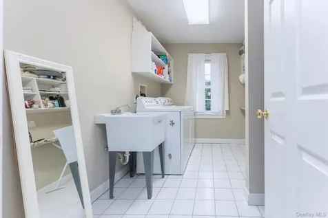 21 Amy Court Kingston NY 12401