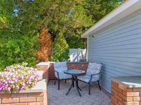 21 Amy Court Kingston NY 12401