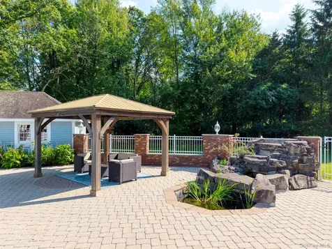 21 Amy Court Kingston NY 12401