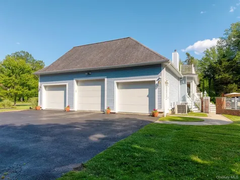 21 Amy Court Kingston NY 12401