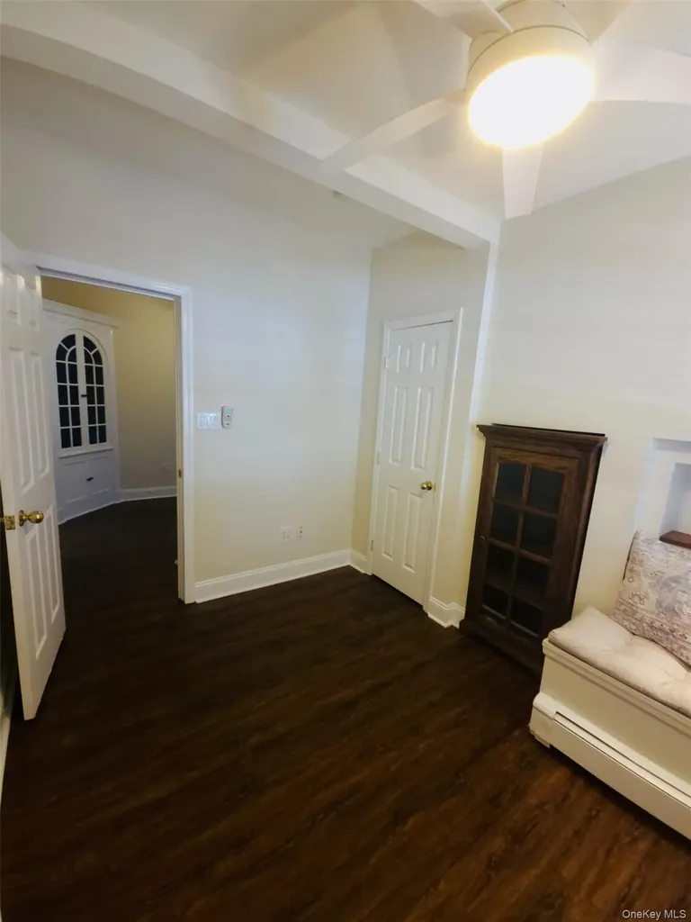 1114 1st Avenue New Hyde Park NY 11040