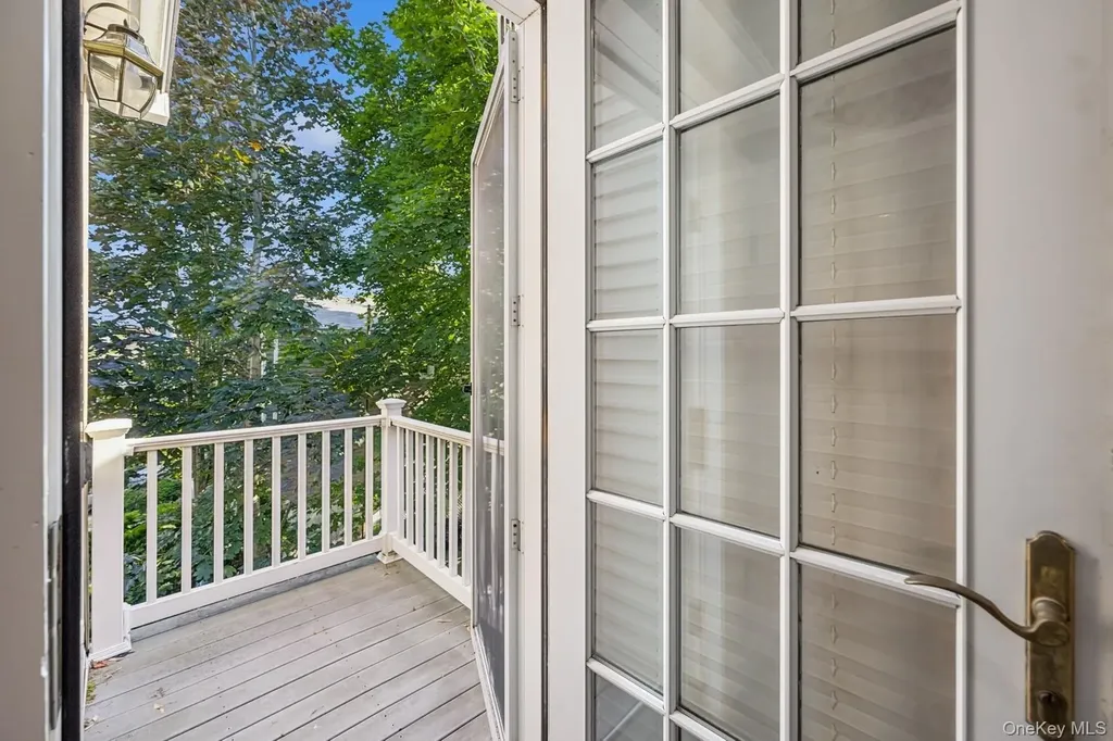 1114 1st Avenue New Hyde Park NY 11040