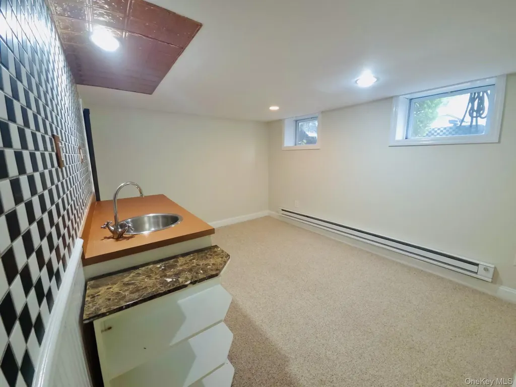 1114 1st Avenue New Hyde Park NY 11040