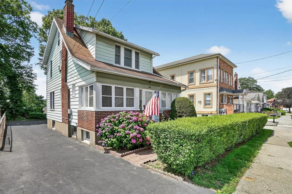 46 Bainton Street Yonkers NY 10704