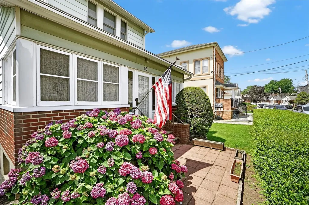46 Bainton Street Yonkers NY 10704