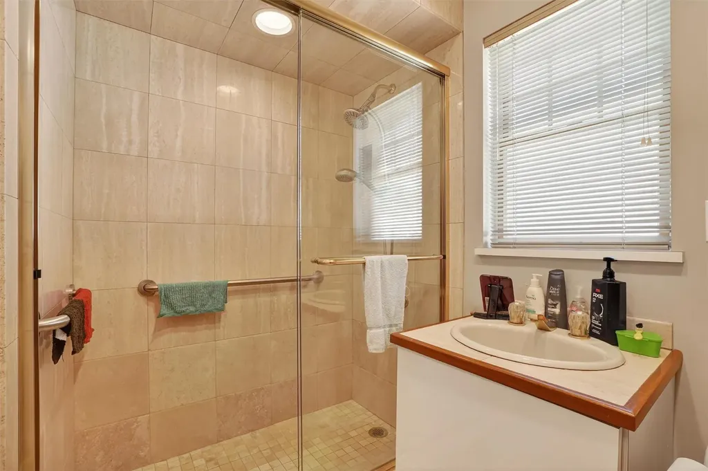 46 Bainton Street Yonkers NY 10704