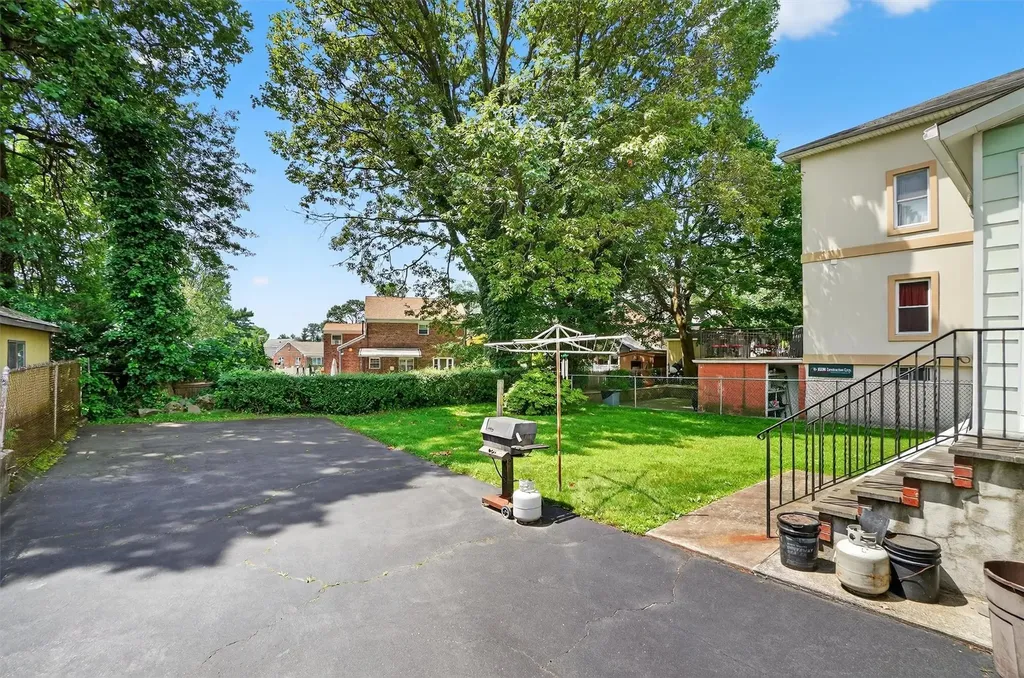 46 Bainton Street Yonkers NY 10704