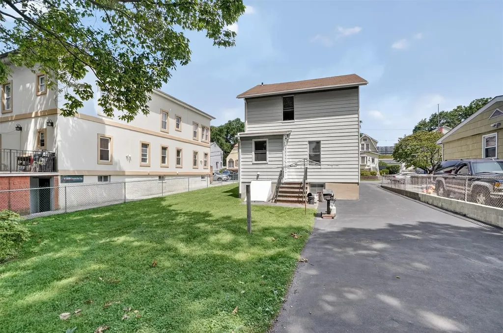 46 Bainton Street Yonkers NY 10704