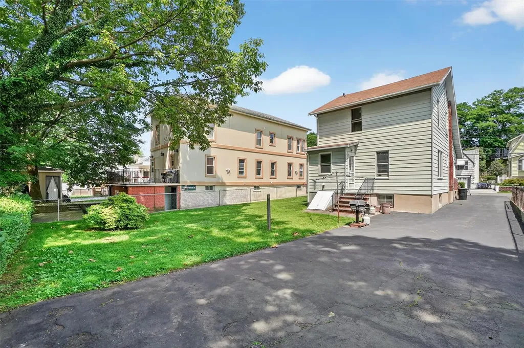 46 Bainton Street Yonkers NY 10704