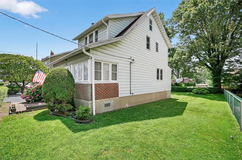 46 Bainton Street Yonkers NY 10704