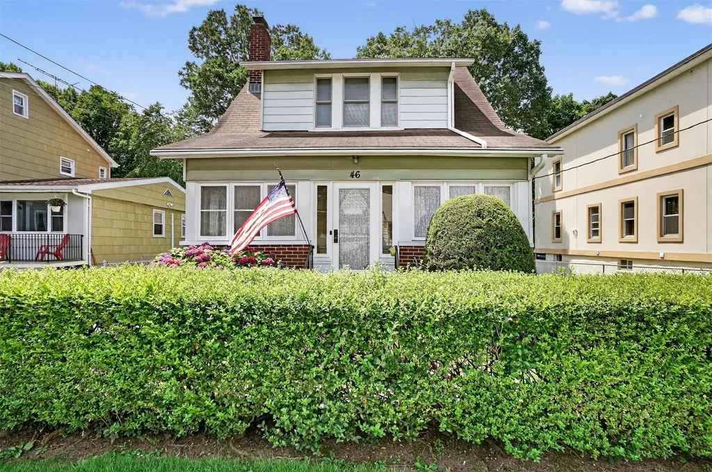 46 Bainton Street Yonkers NY 10704
