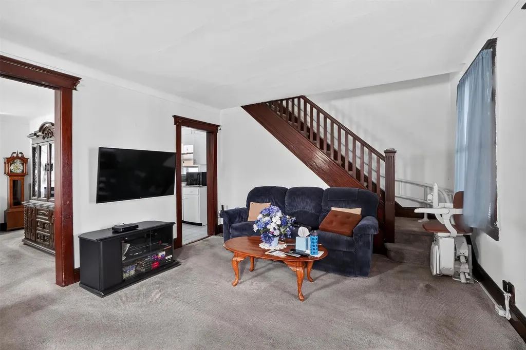46 Bainton Street Yonkers NY 10704