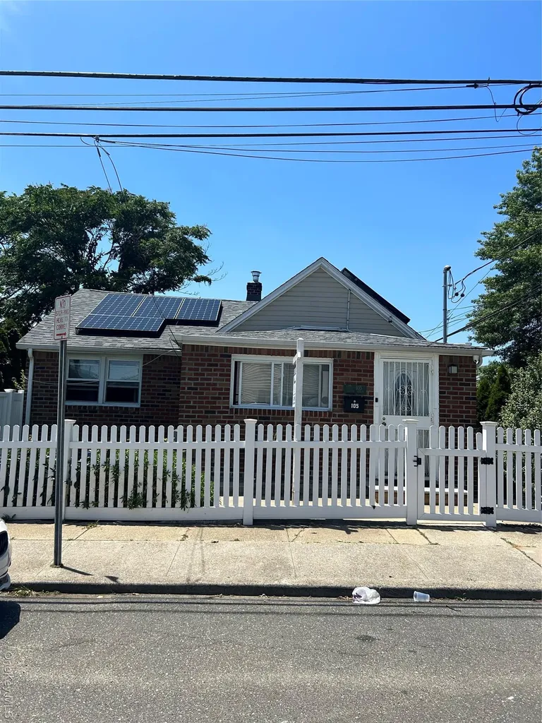 105 Claridge Avenue Elmont NY 11003
