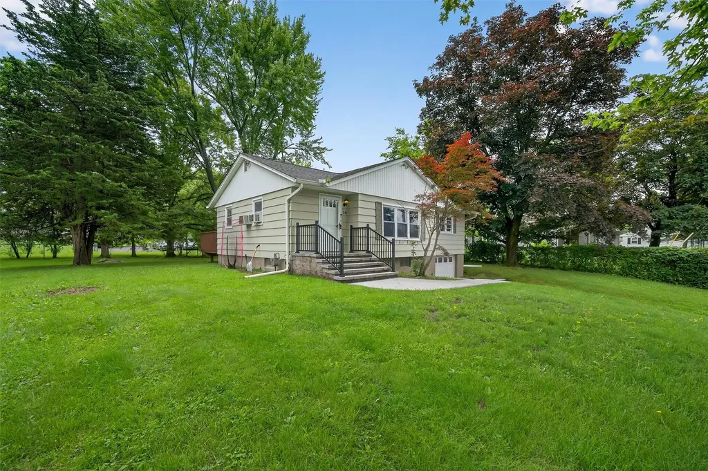 14 Provost Drive New Windsor NY 12553