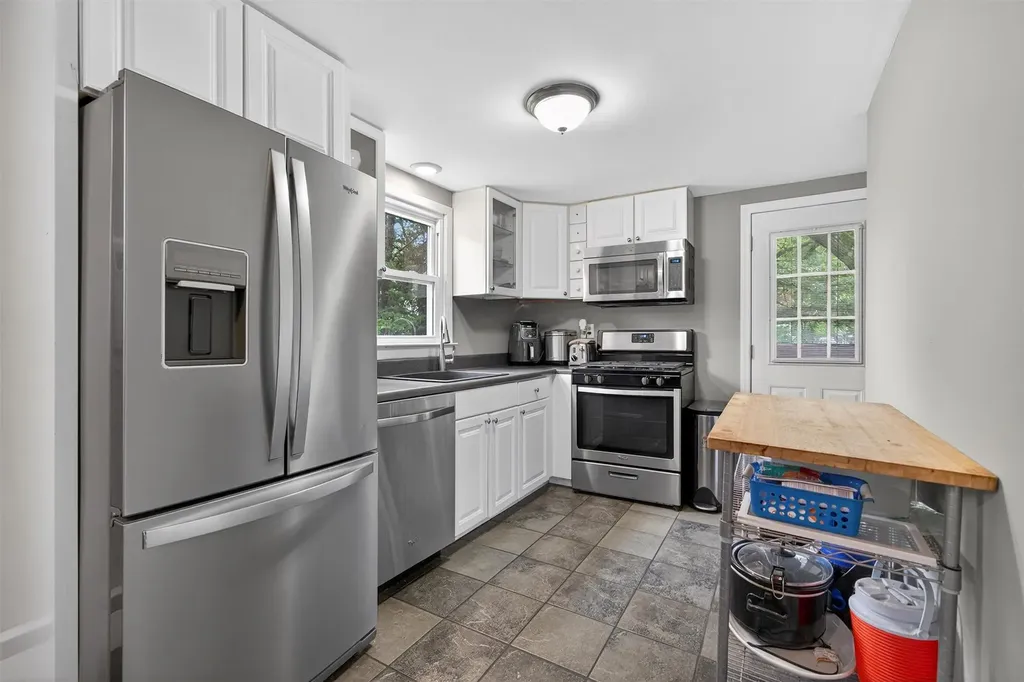 14 Provost Drive New Windsor NY 12553