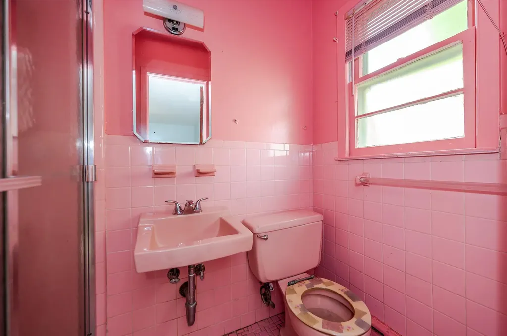 615 E Olive Street Long Beach NY 11561