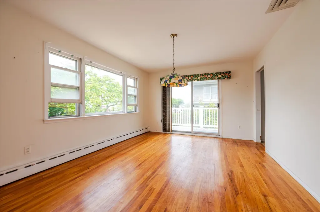 615 E Olive Street Long Beach NY 11561