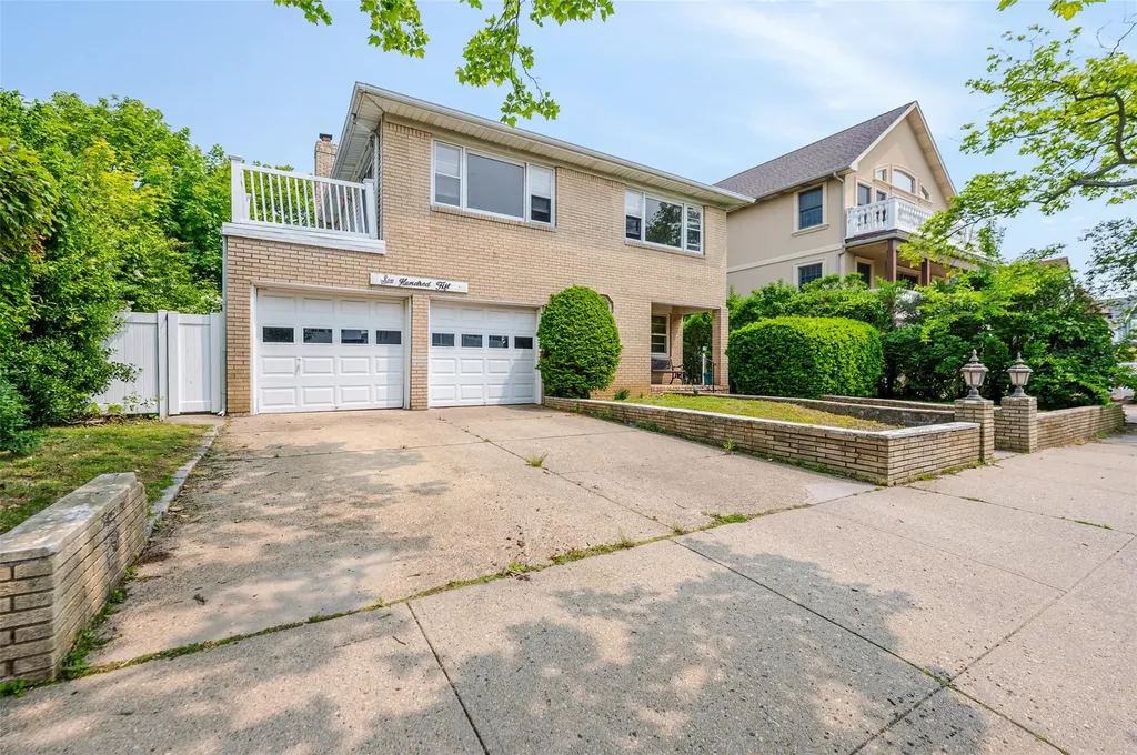 615 E Olive Street Long Beach NY 11561