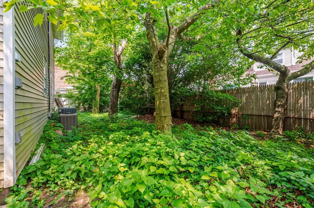 615 E Olive Street Long Beach NY 11561