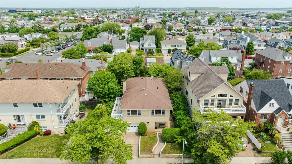 615 E Olive Street Long Beach NY 11561