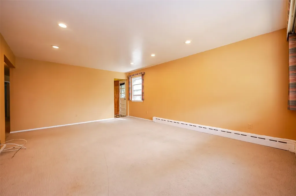 615 E Olive Street Long Beach NY 11561