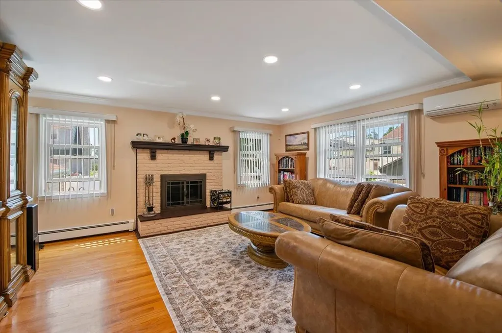 918 Clay Street Baldwin NY 11510