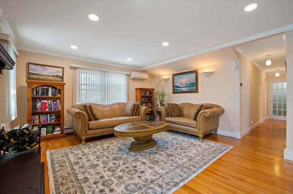 918 Clay Street Baldwin NY 11510