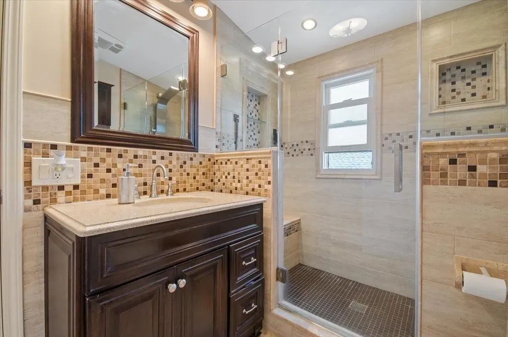918 Clay Street Baldwin NY 11510