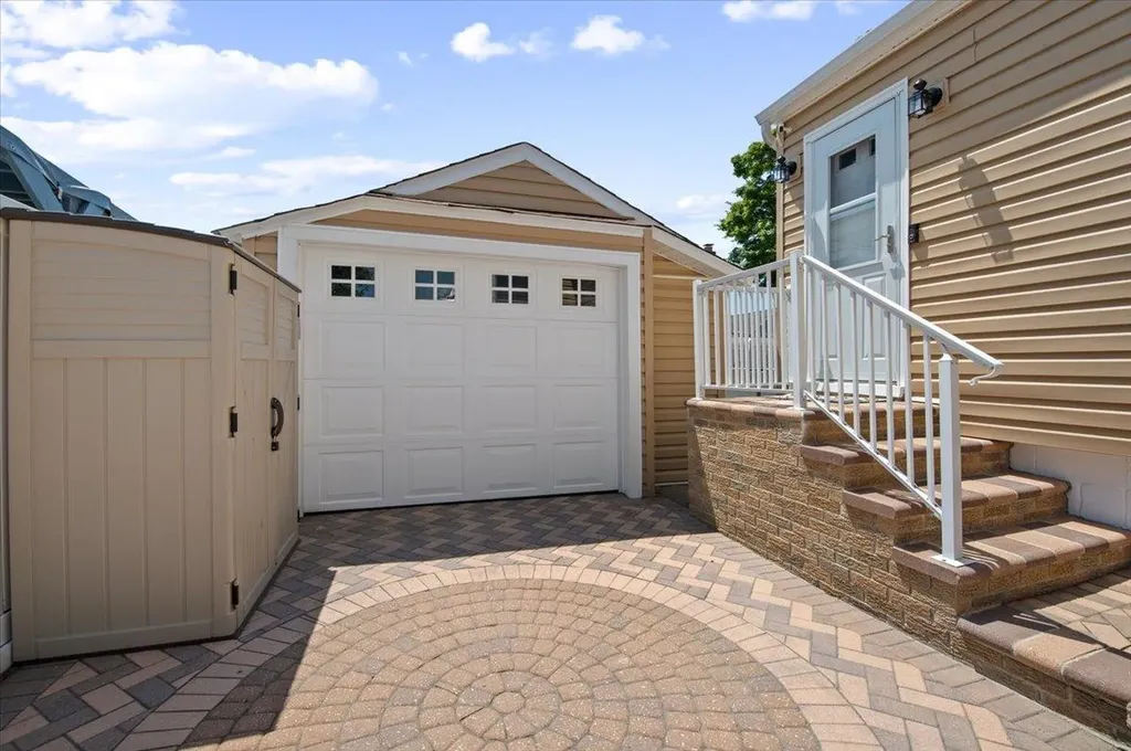 918 Clay Street Baldwin NY 11510