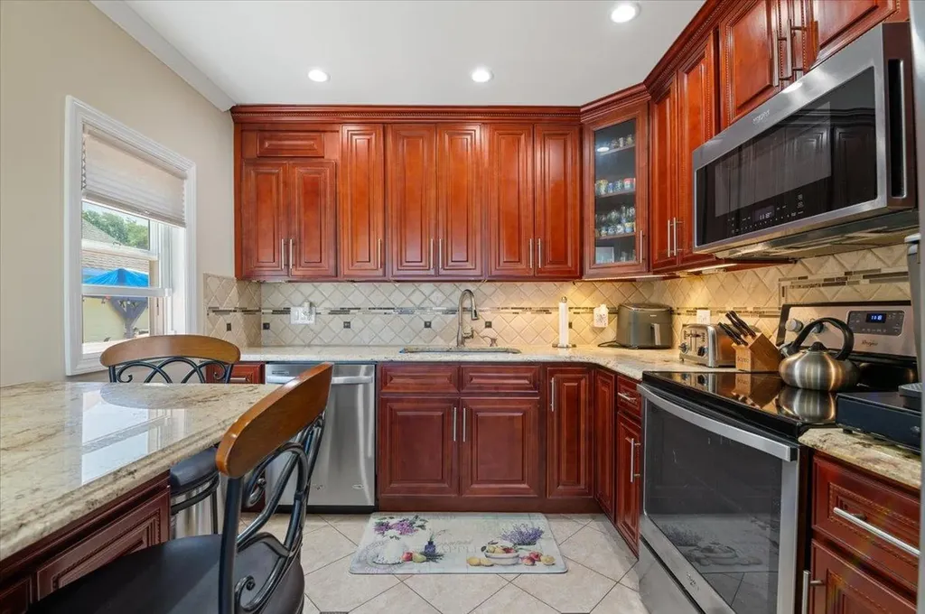 918 Clay Street Baldwin NY 11510