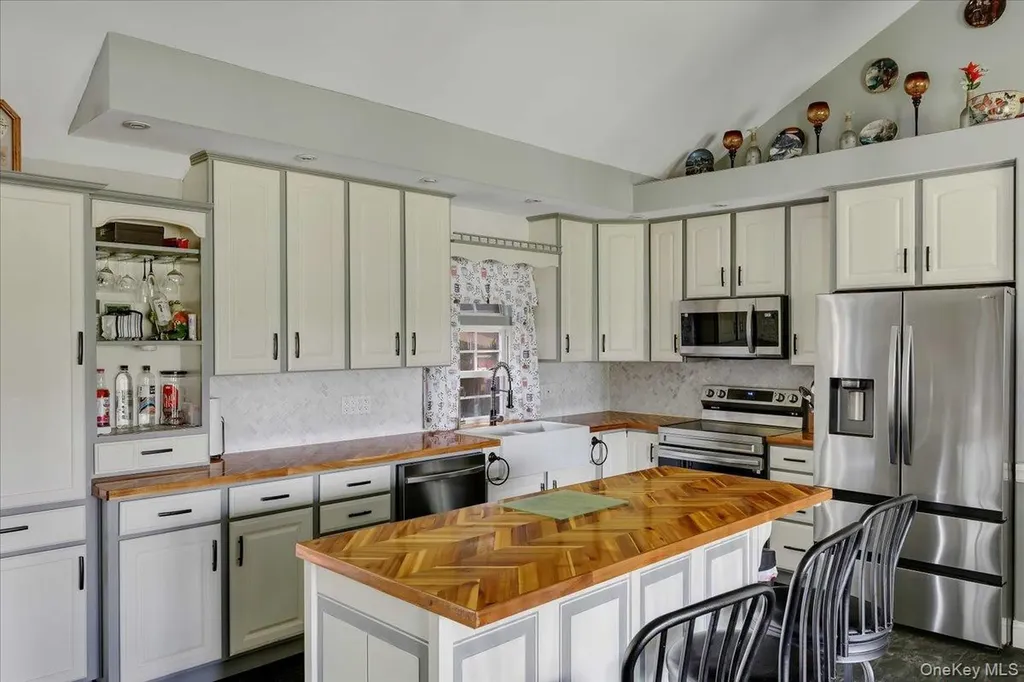 3140 State Route 5s Call Listing Agent NY 13339