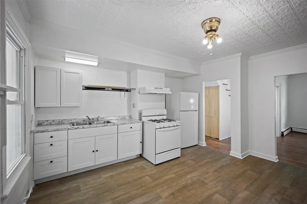 96 Cedar Street Kingston NY 12401