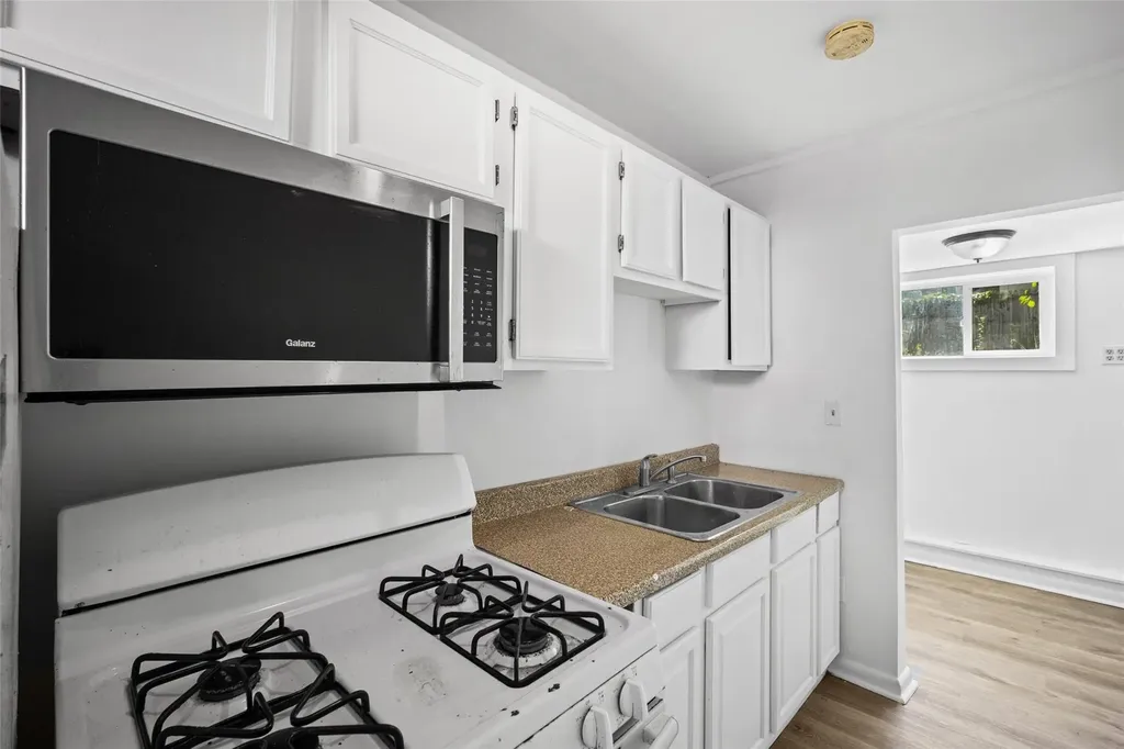 96 Cedar Street Kingston NY 12401