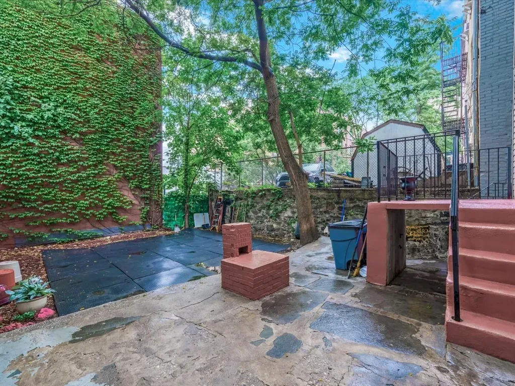 2677 Heath Avenue Bronx NY 10463