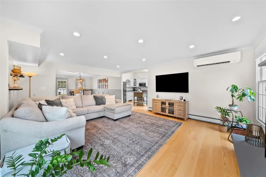 80 Kobb Boulevard West Islip NY 11795