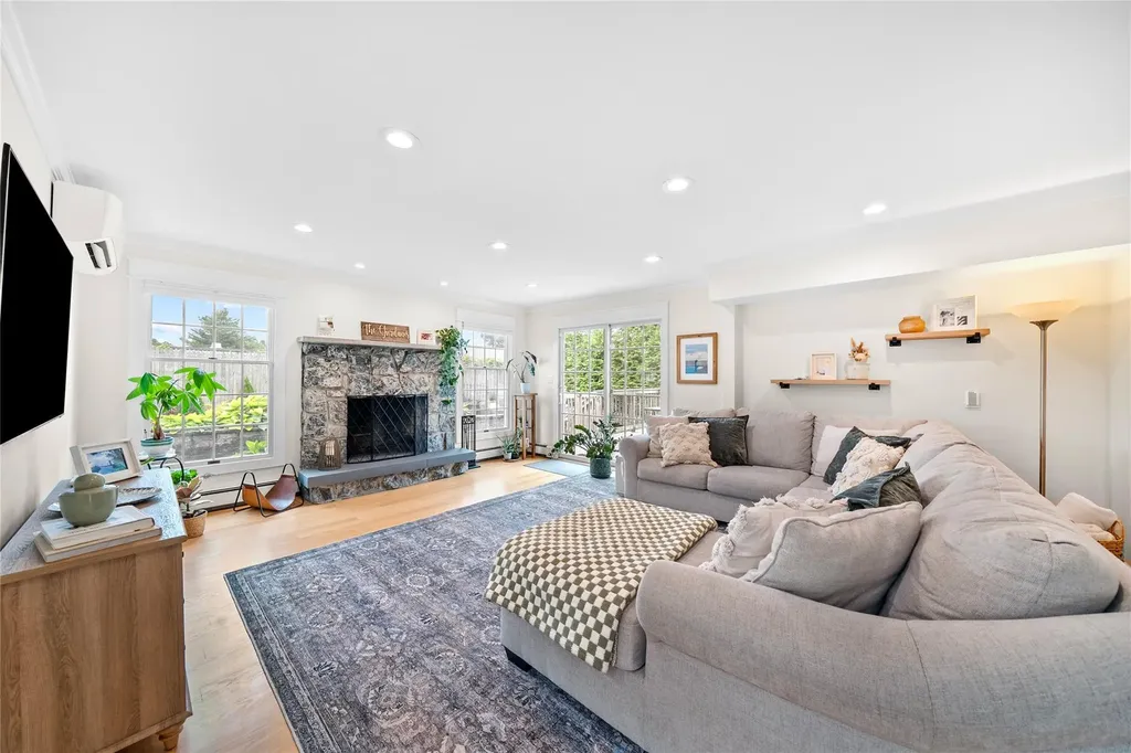 80 Kobb Boulevard West Islip NY 11795