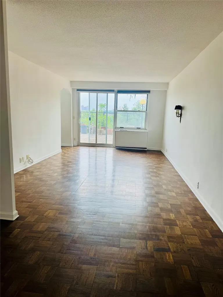2400 Johnson Avenue Bronx NY 10463